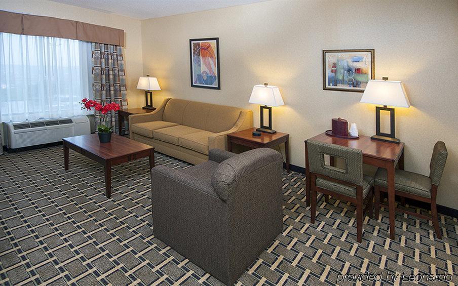 Holiday Inn Express Hotel & Suites Youngstown North-Warren/Niles By Ihg Δωμάτιο φωτογραφία