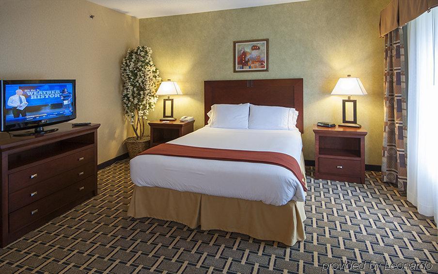 Holiday Inn Express Hotel & Suites Youngstown North-Warren/Niles By Ihg Δωμάτιο φωτογραφία