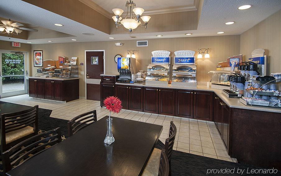 Holiday Inn Express Hotel & Suites Youngstown North-Warren/Niles By Ihg Εστιατόριο φωτογραφία