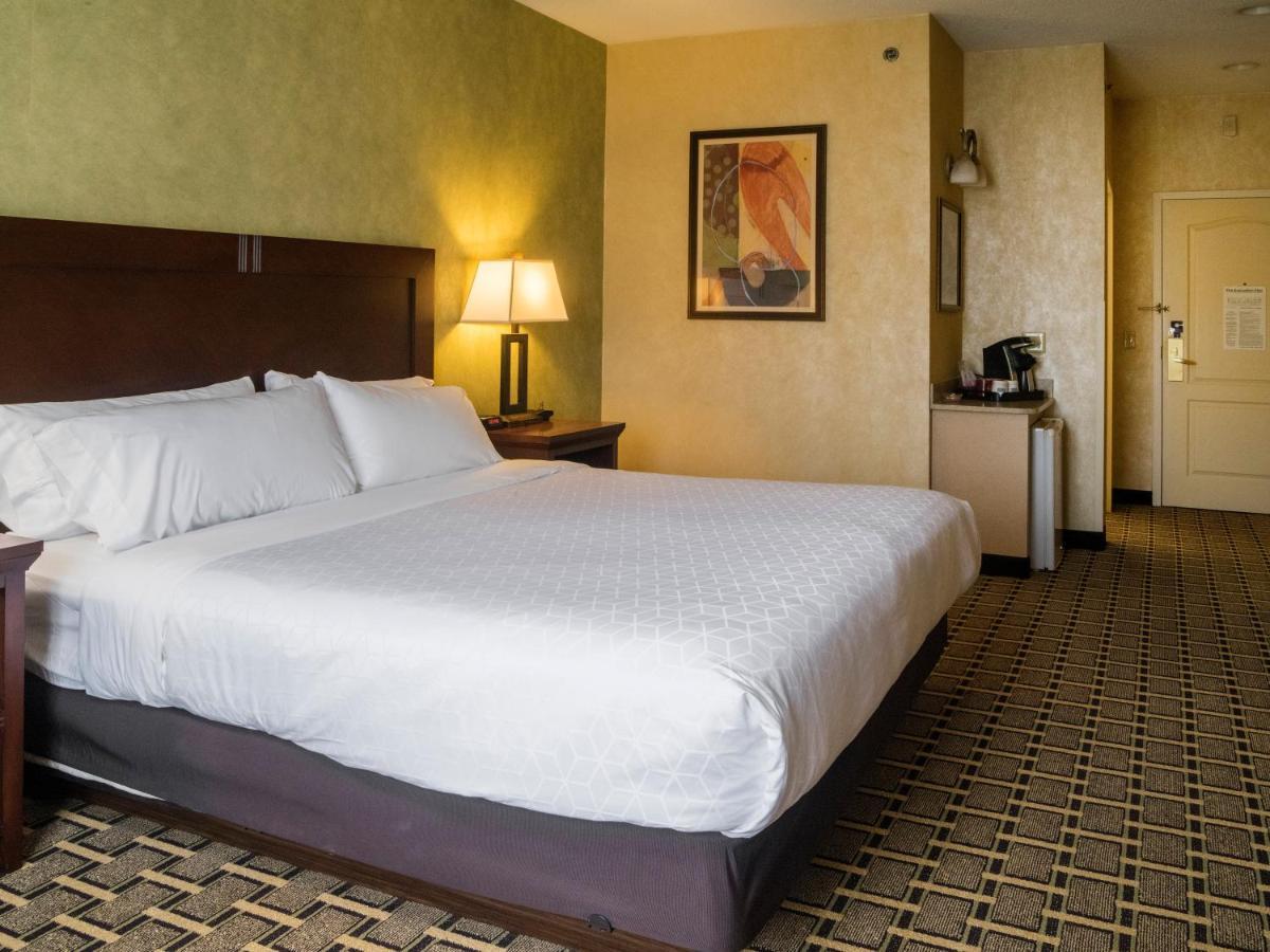 Holiday Inn Express Hotel & Suites Youngstown North-Warren/Niles By Ihg Εξωτερικό φωτογραφία