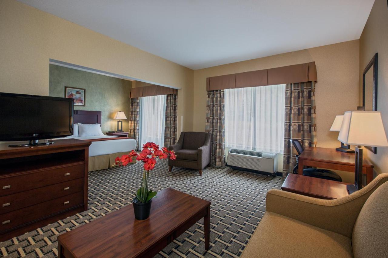 Holiday Inn Express Hotel & Suites Youngstown North-Warren/Niles By Ihg Εξωτερικό φωτογραφία