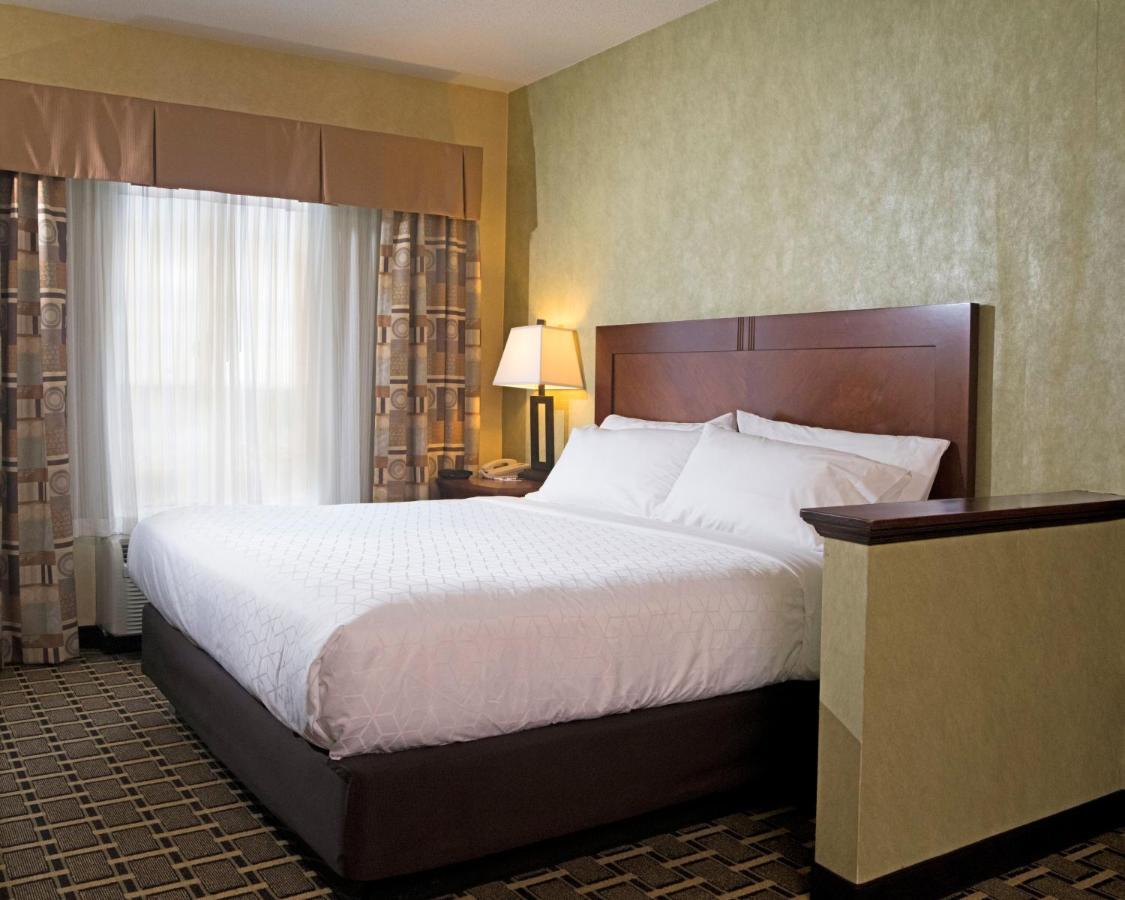 Holiday Inn Express Hotel & Suites Youngstown North-Warren/Niles By Ihg Εξωτερικό φωτογραφία